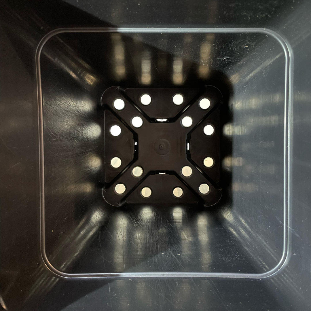 Maceta Cuadrada Negra 11 Litros 23X23X26 cms